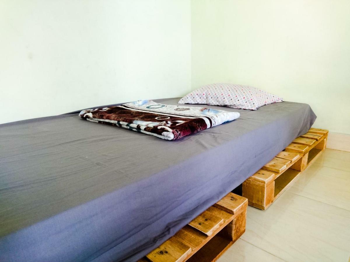Srikaloka 12 Kostel - For Female And Couple Apartamento Jogjacarta Exterior foto