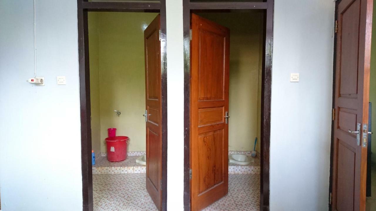 Srikaloka 12 Kostel - For Female And Couple Apartamento Jogjacarta Exterior foto